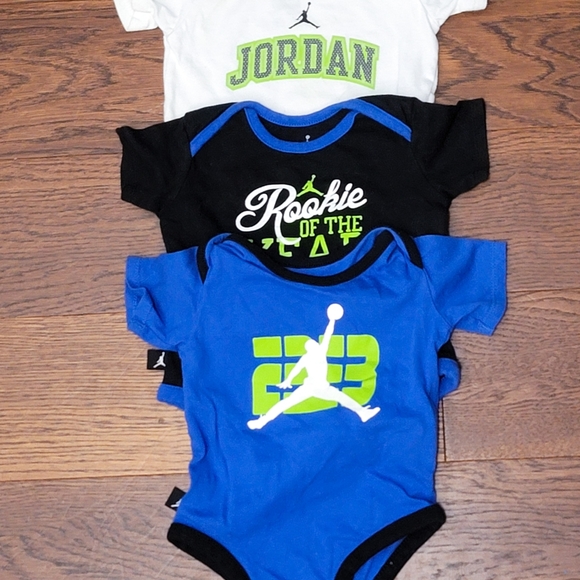 0-3/3 Brand Name Onesie Bundle - Picture 4 of 5